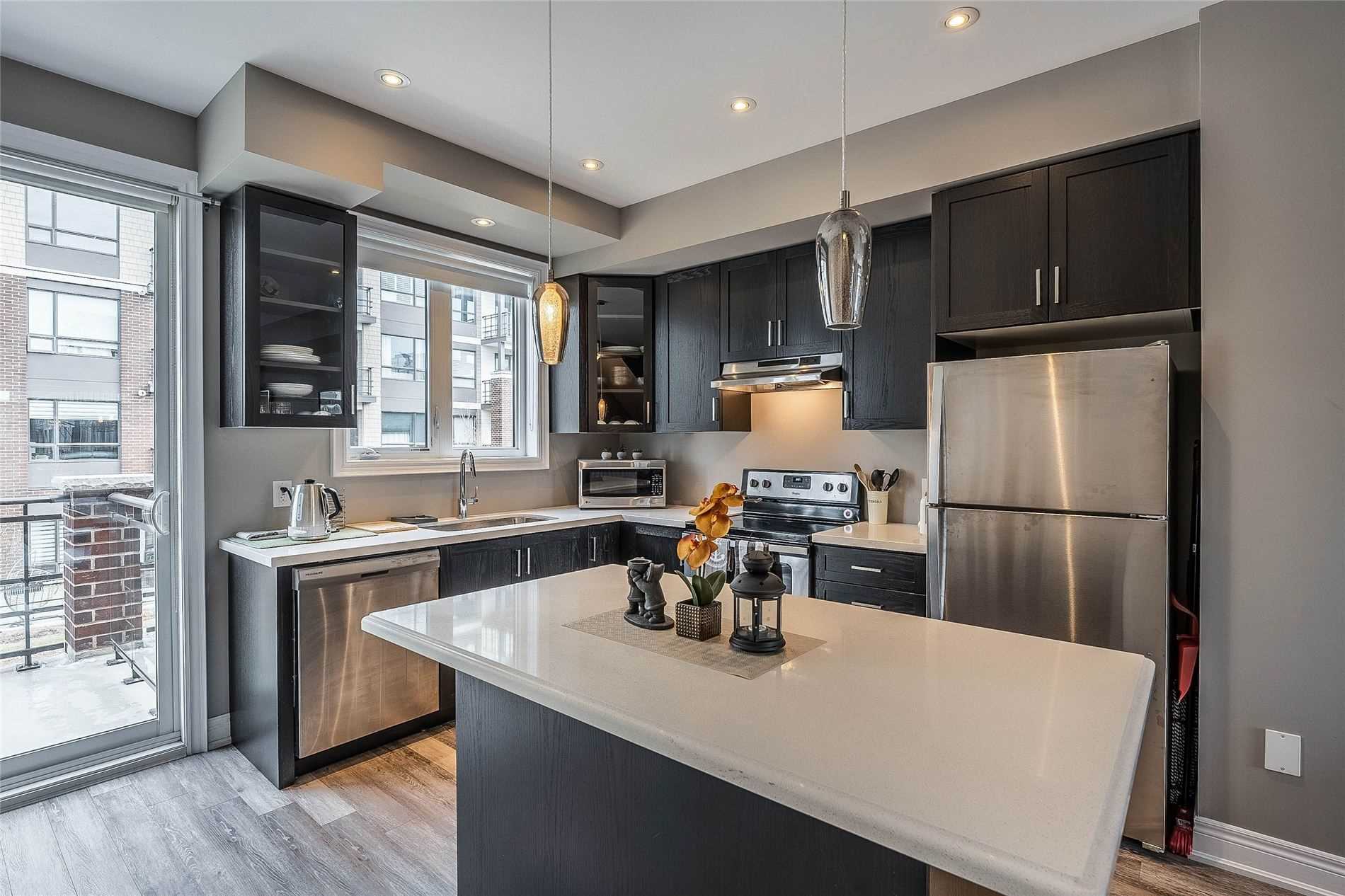 16 Waterview Lane