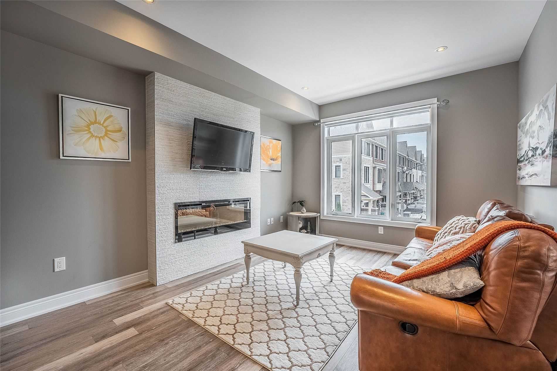 16 Waterview Lane