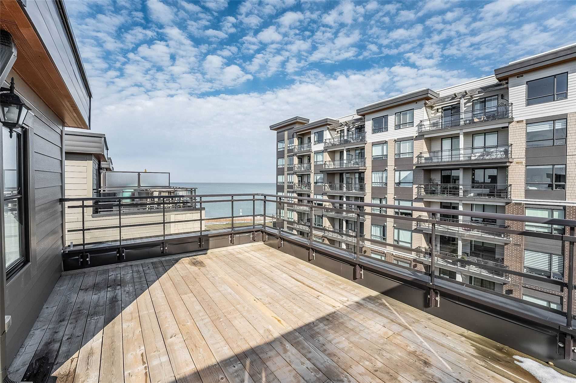 16 Waterview Lane