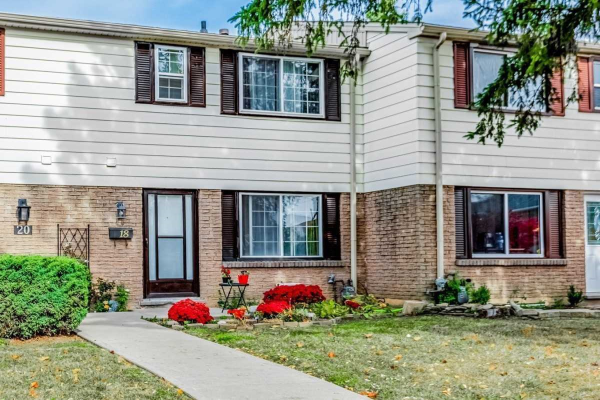 18 Tivoli Dr, Hamilton
