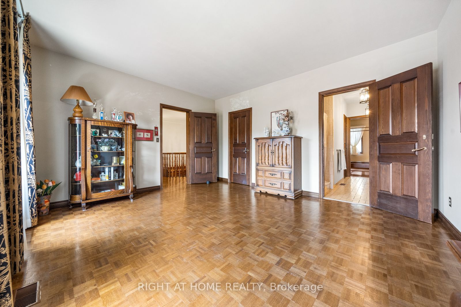Listing X5970204 - Large Photo # 16
