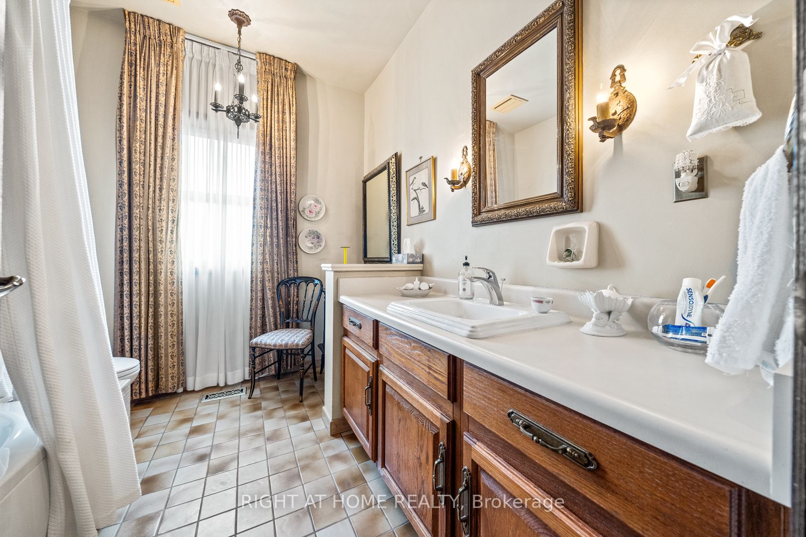 Listing X5970204 - Large Photo # 13