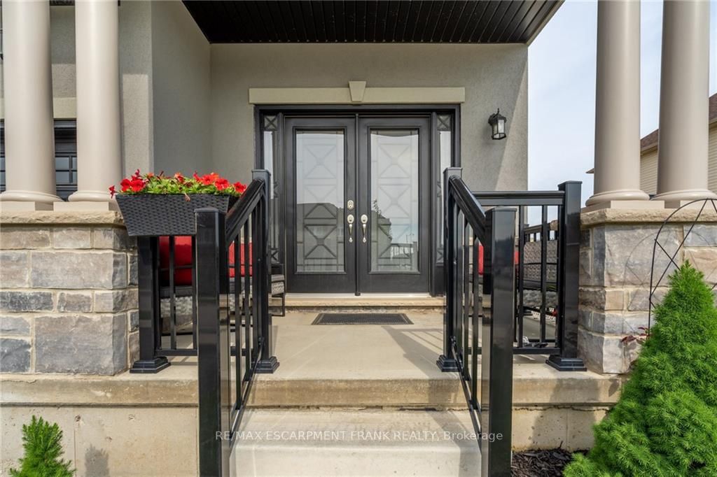 78 Rockledge Dr