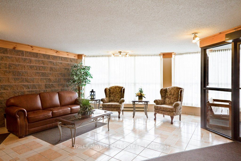 Listing X5971064 - Large Photo # 4