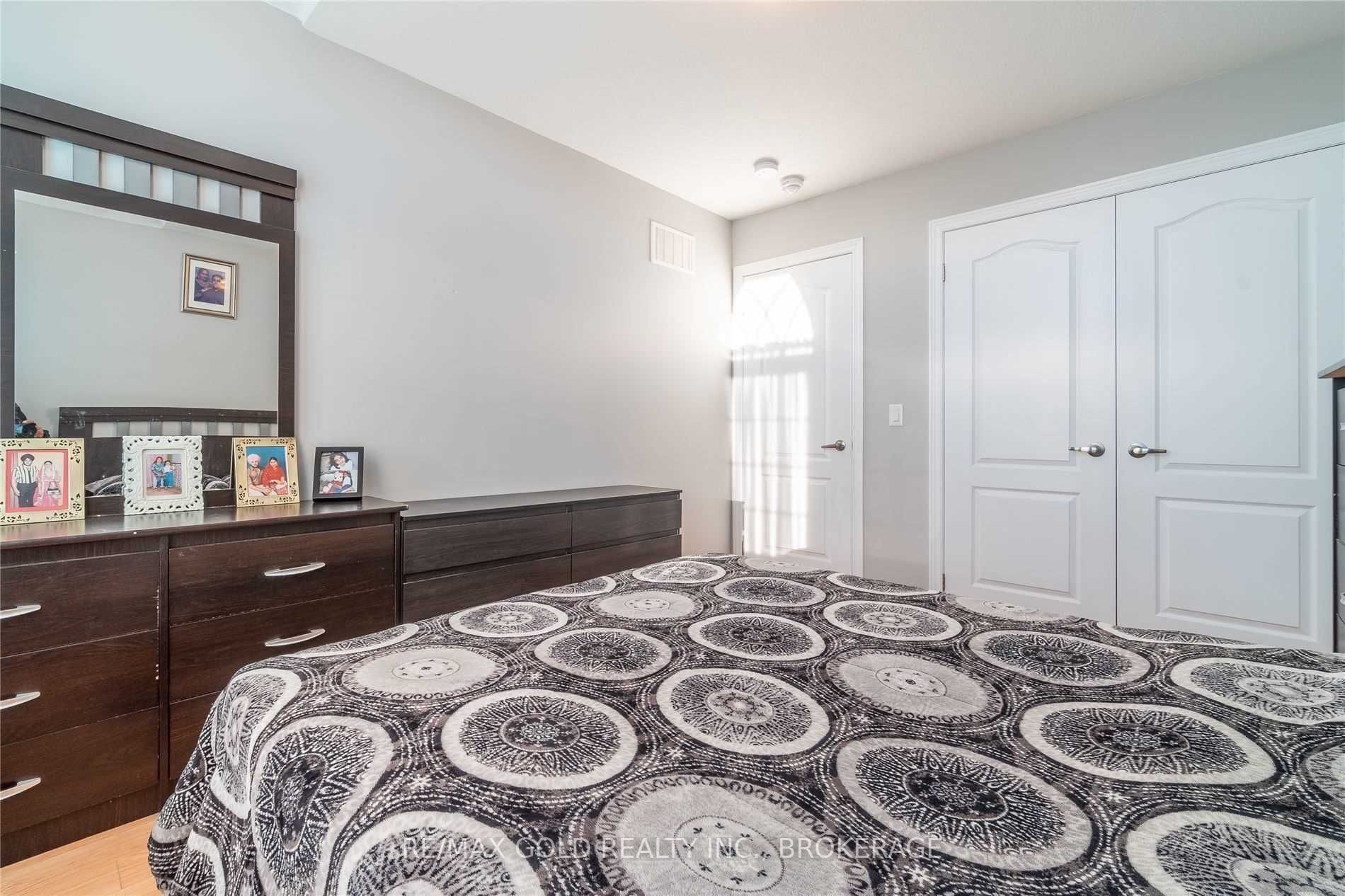 Listing X5972253 - Large Photo # 29