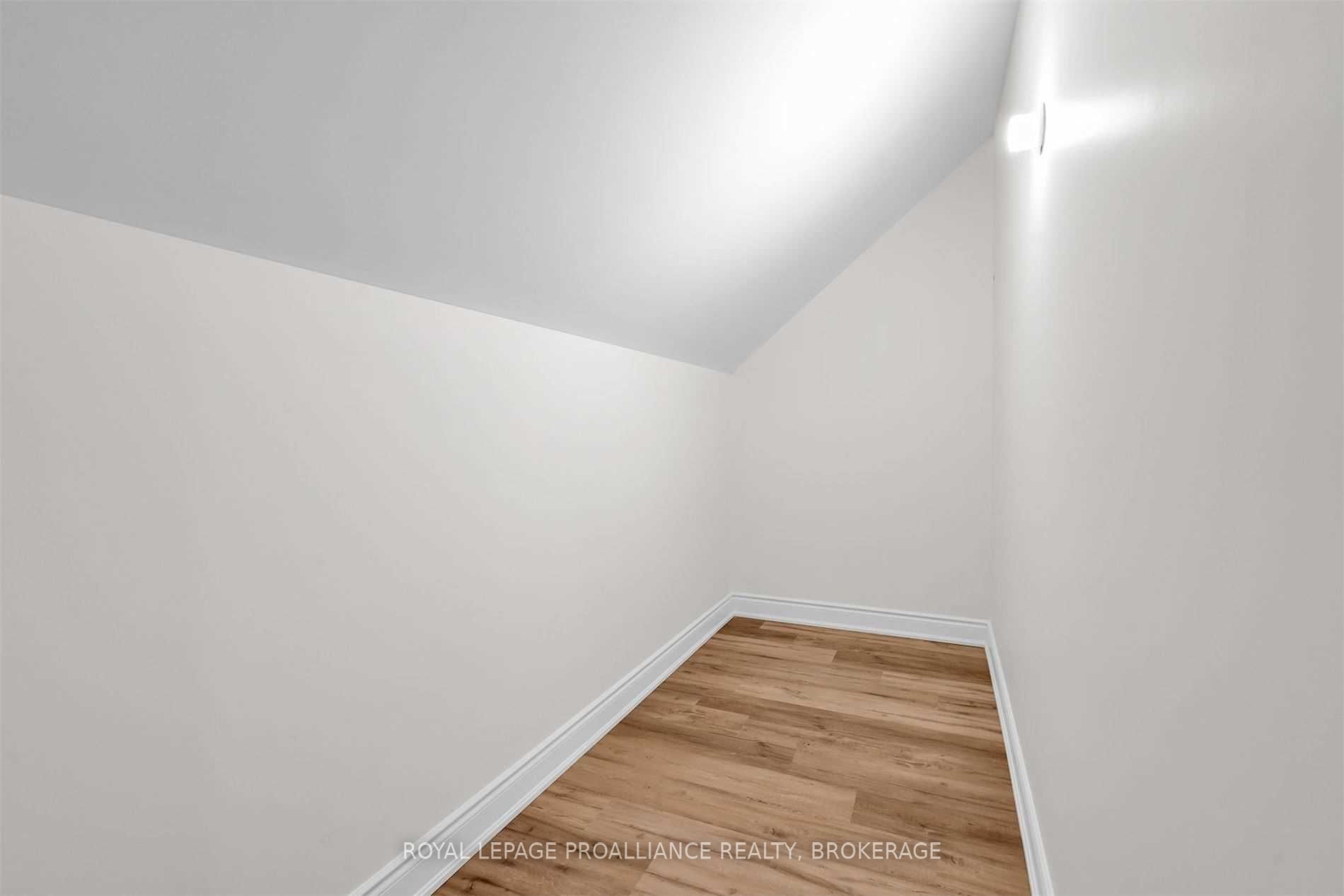 Listing X5972363 - Large Photo # 27