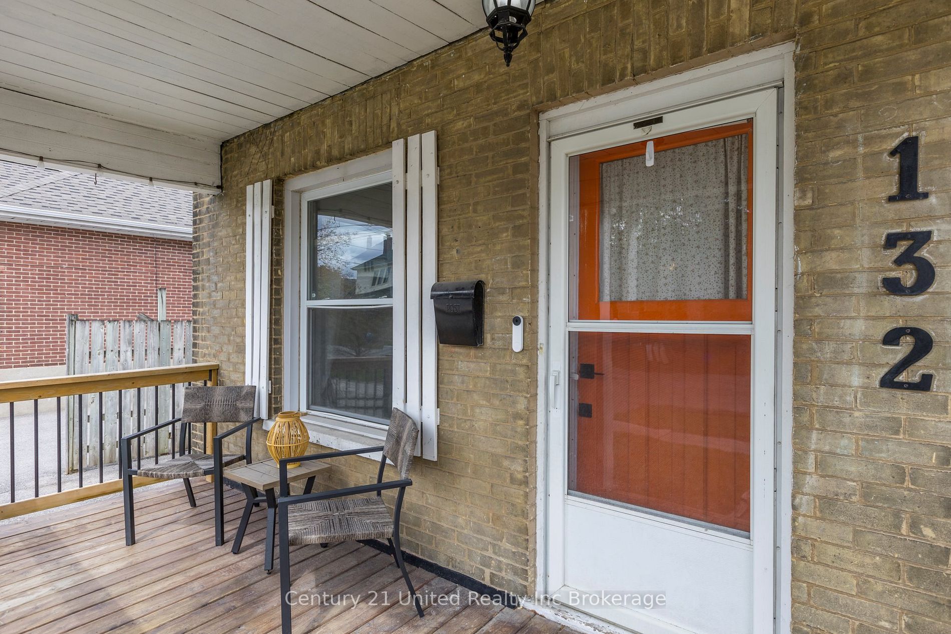 132 Maude St