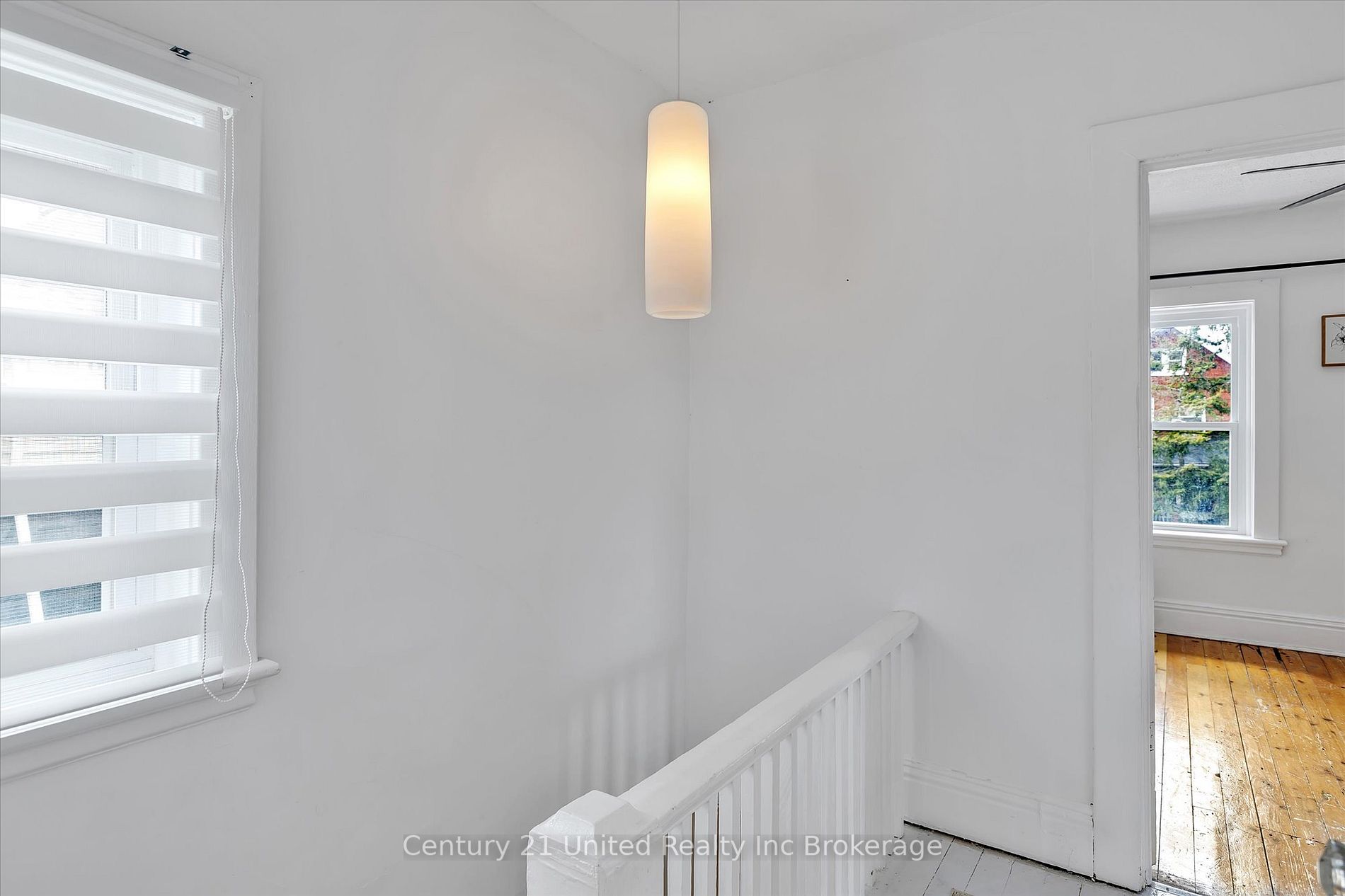 132 Maude St