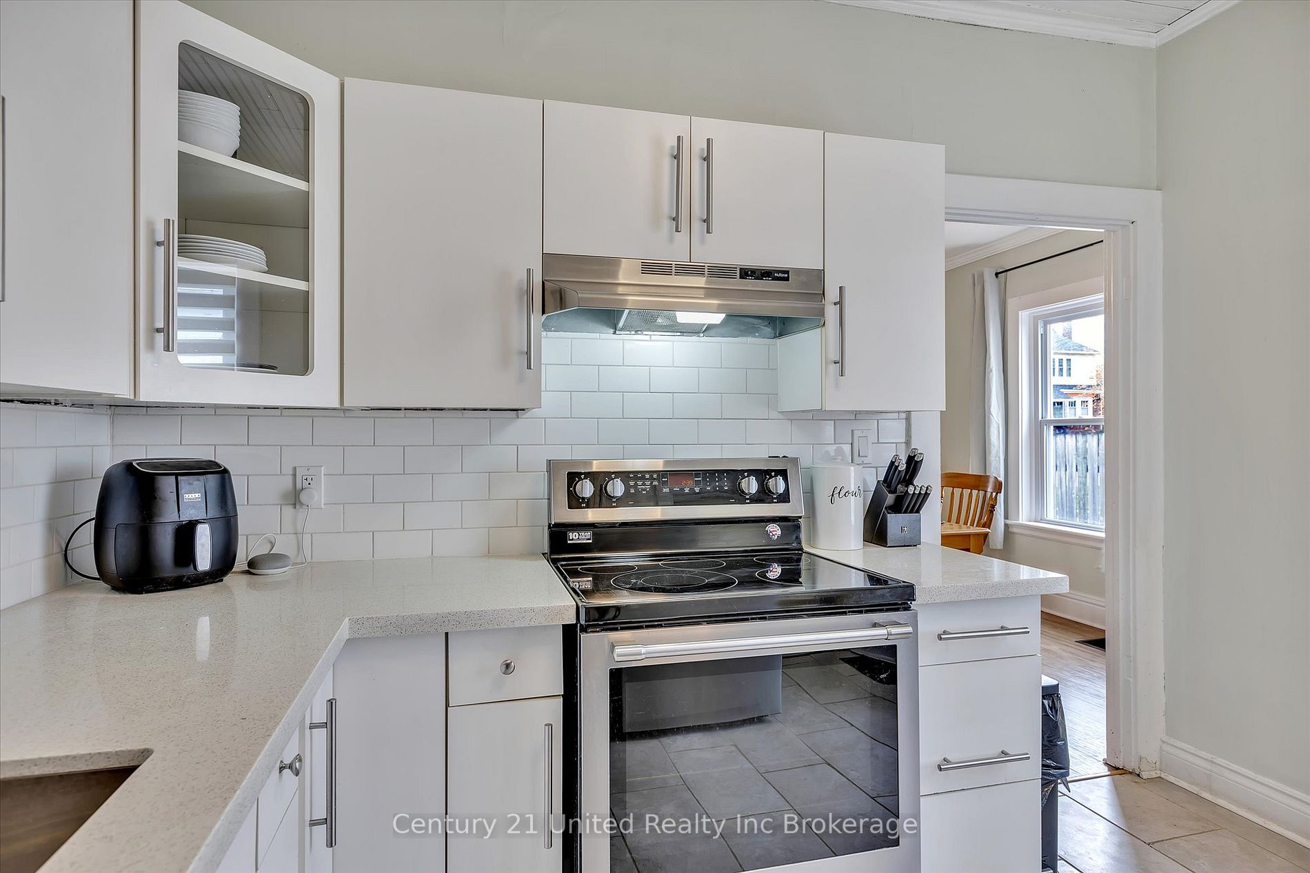 132 Maude St