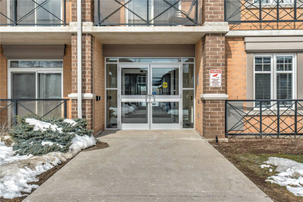 2 Colonial Dr, Guelph