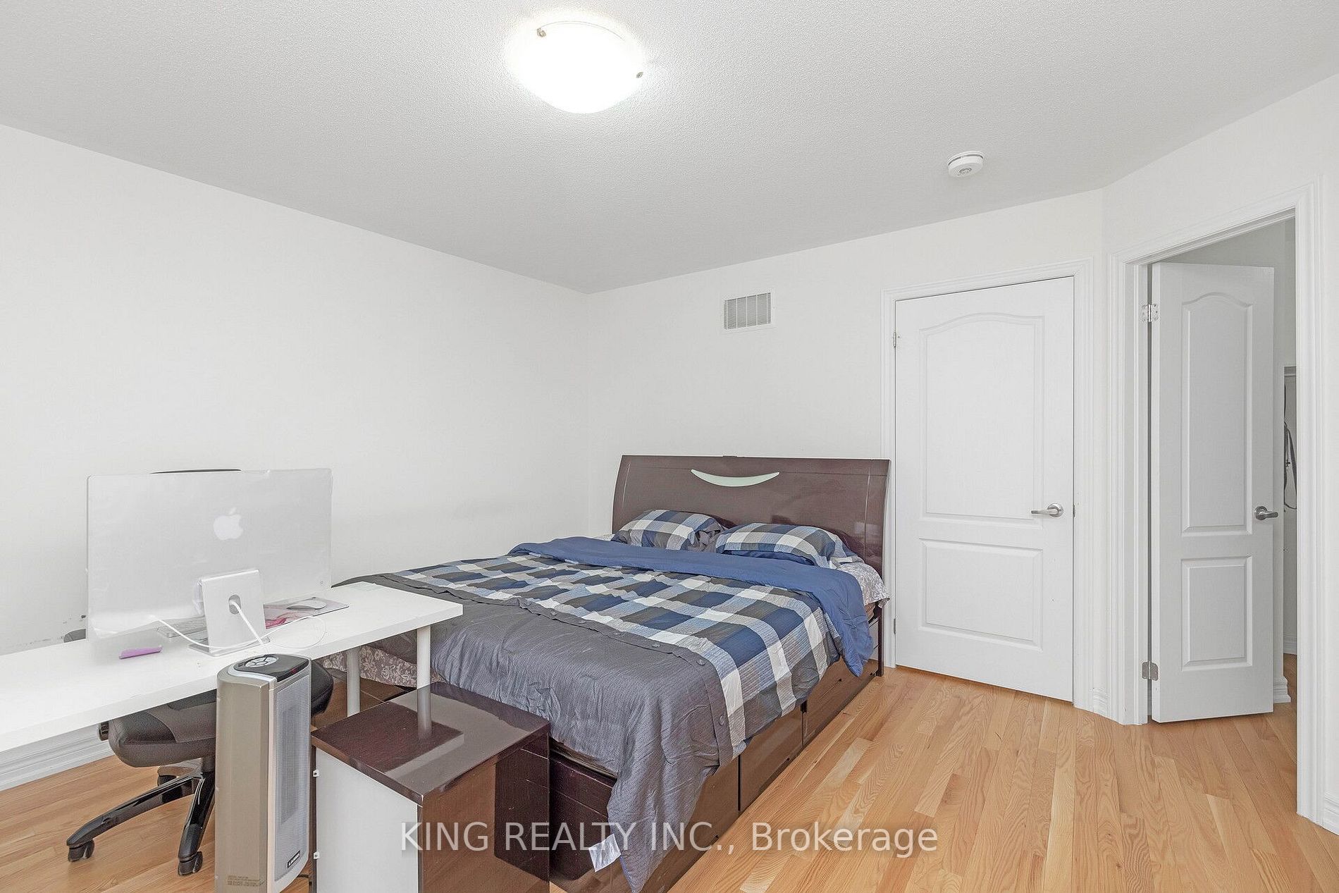 Listing X5973644 - Large Photo # 27