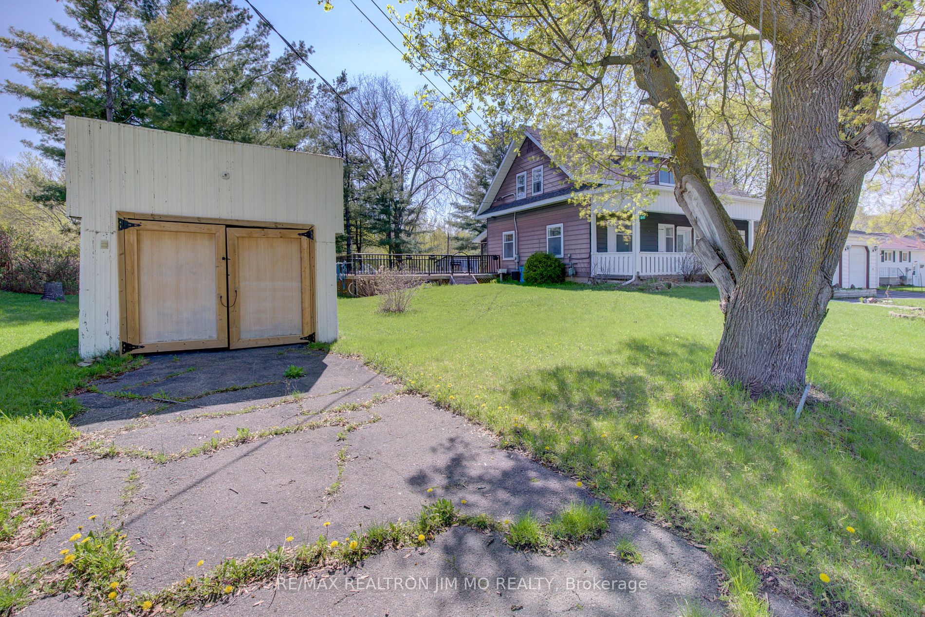 Listing X5973944 - Large Photo # 3