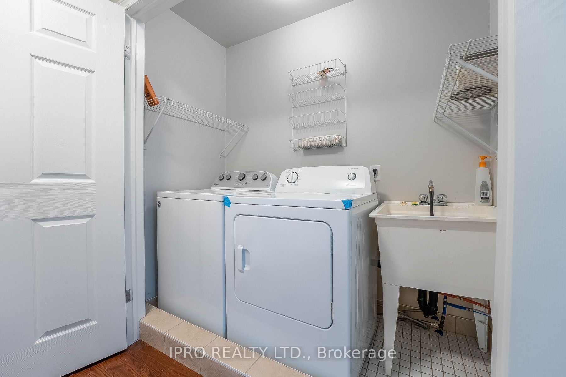 137 Whitefish Cres