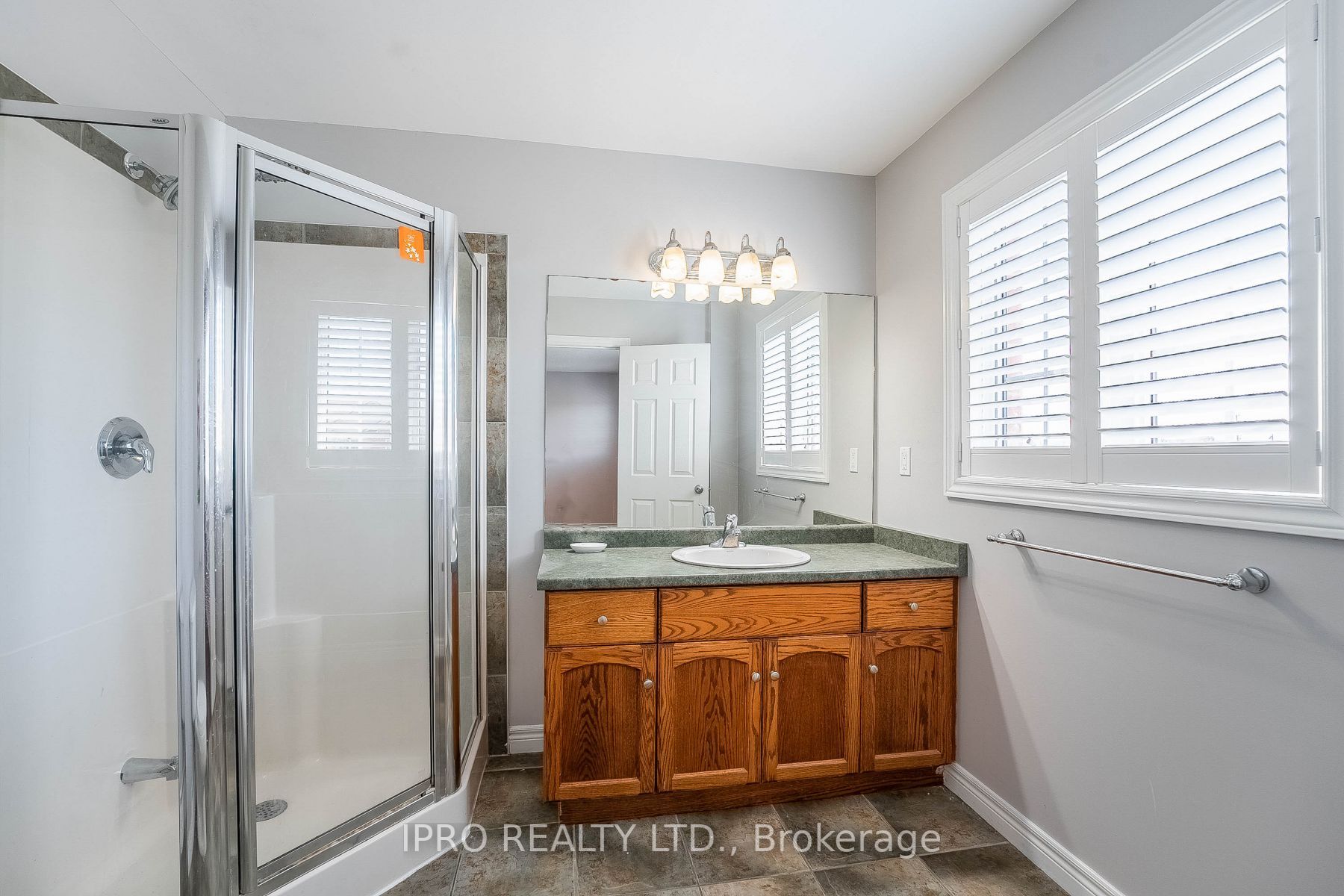 137 Whitefish Cres