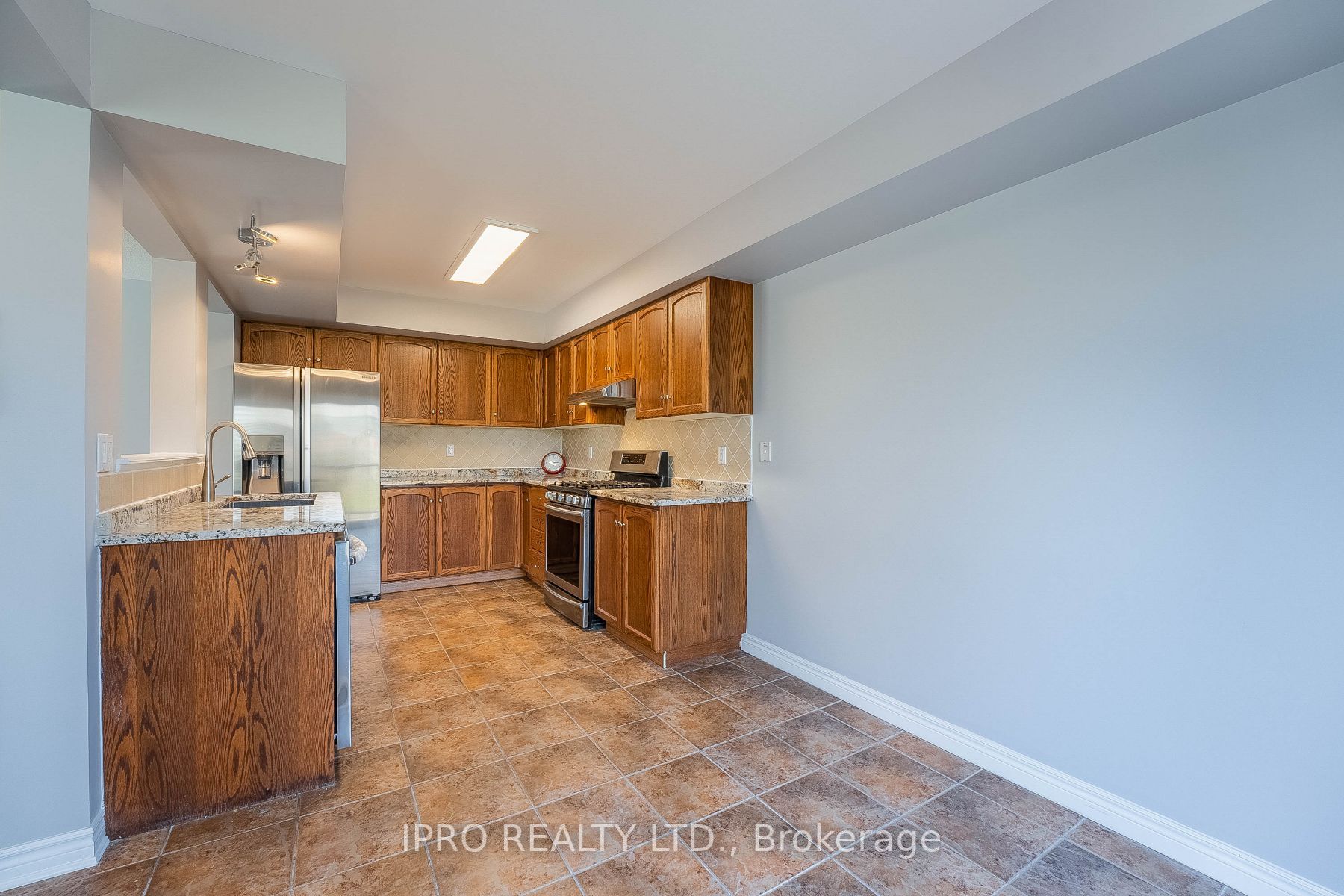 137 Whitefish Cres