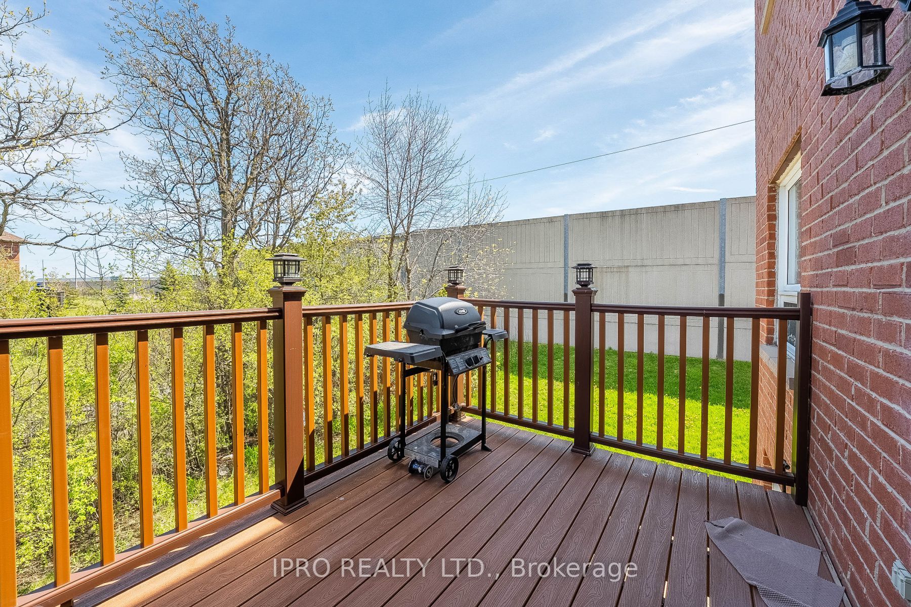 137 Whitefish Cres