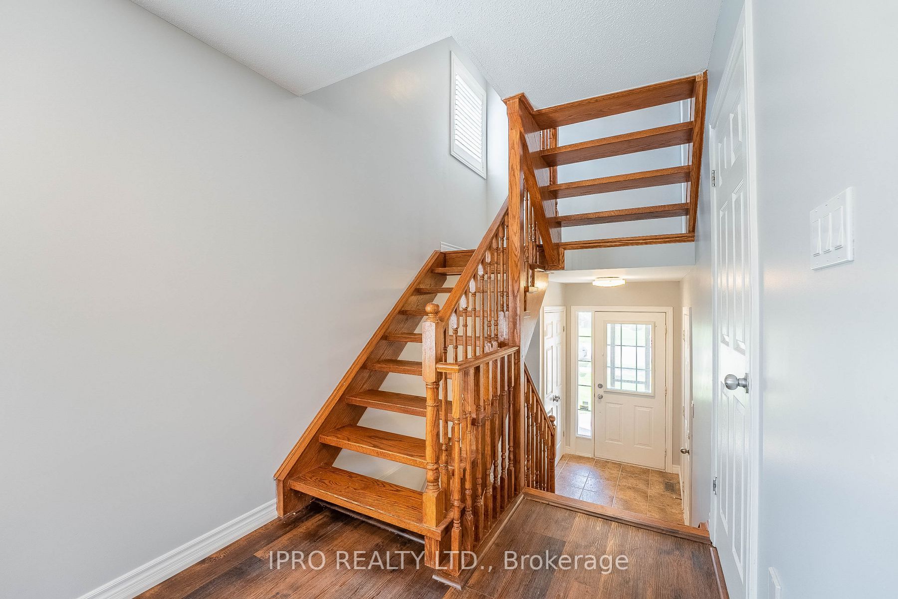 137 Whitefish Cres