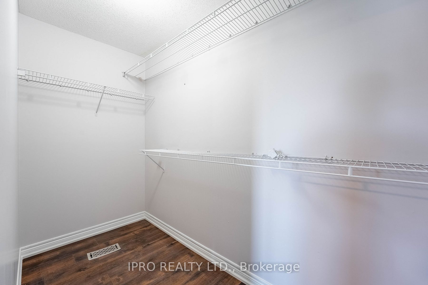 137 Whitefish Cres