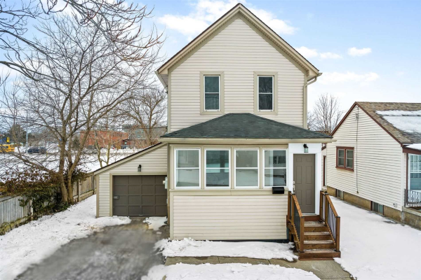 5283 Buchanan Ave W, Niagara Falls