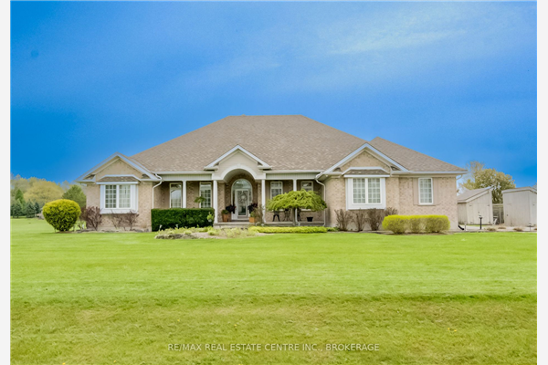 2 Cloverlea Cres, Brant