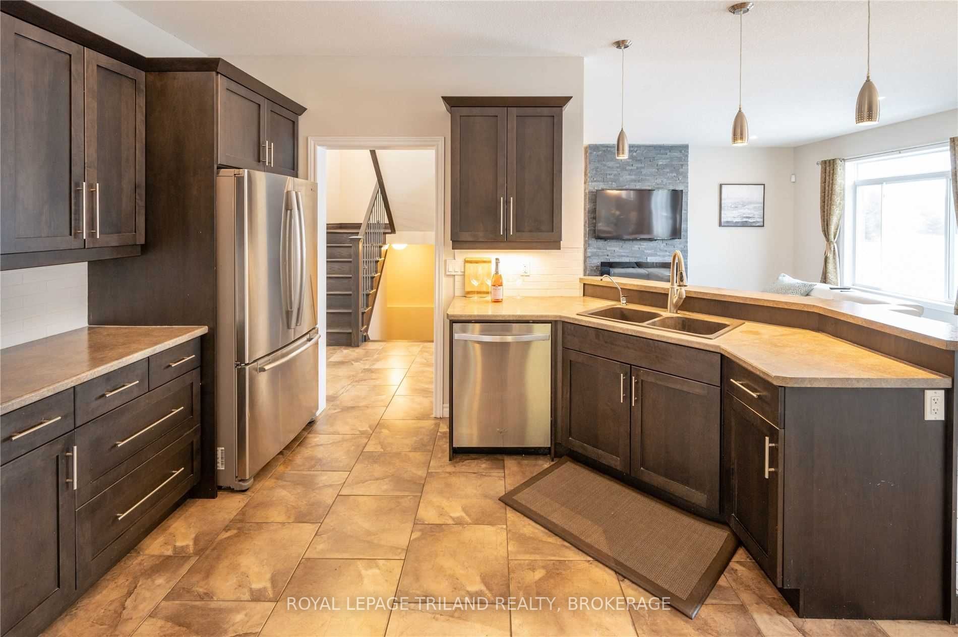 12 Kingfisher Crt