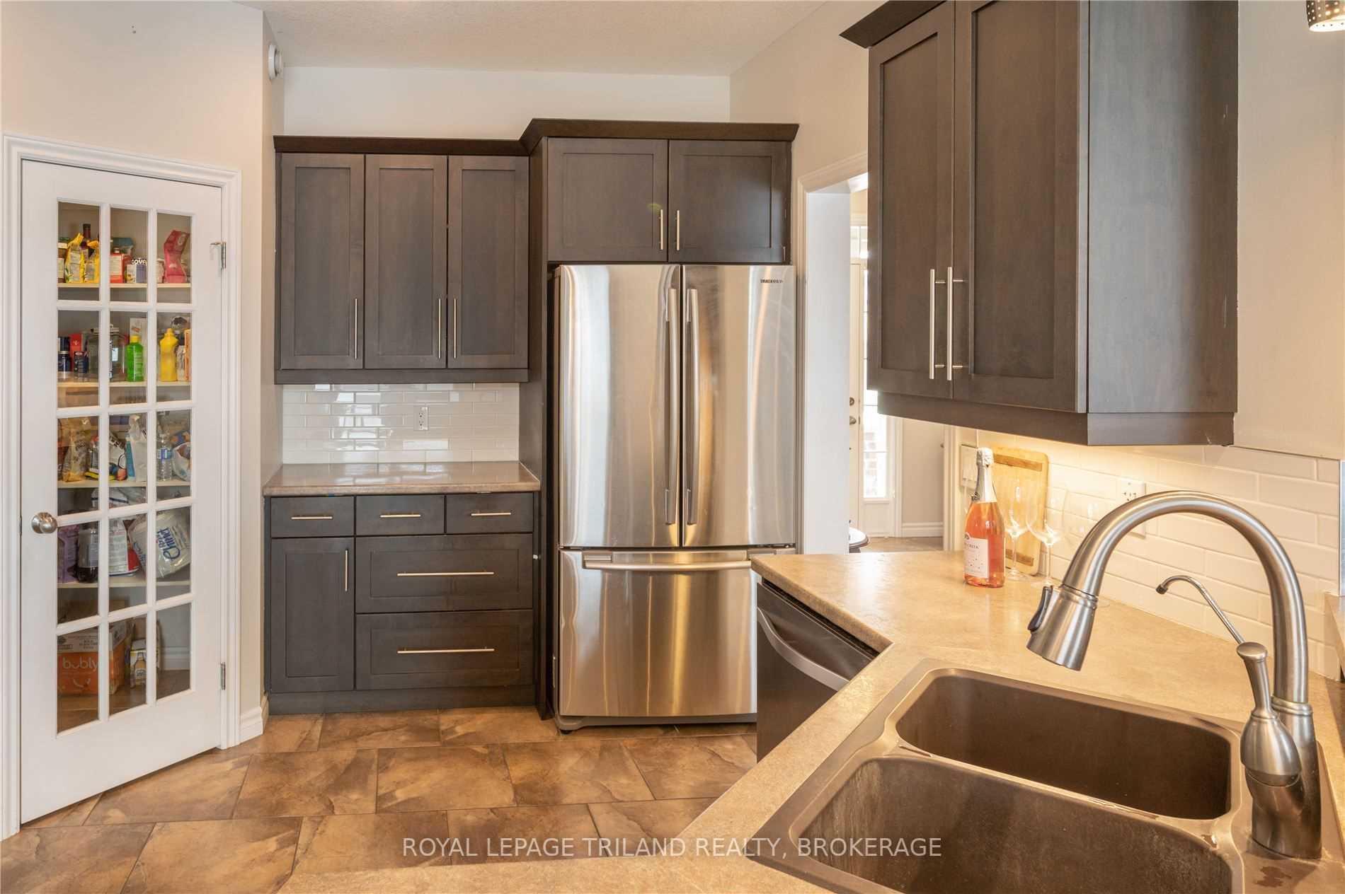 12 Kingfisher Crt