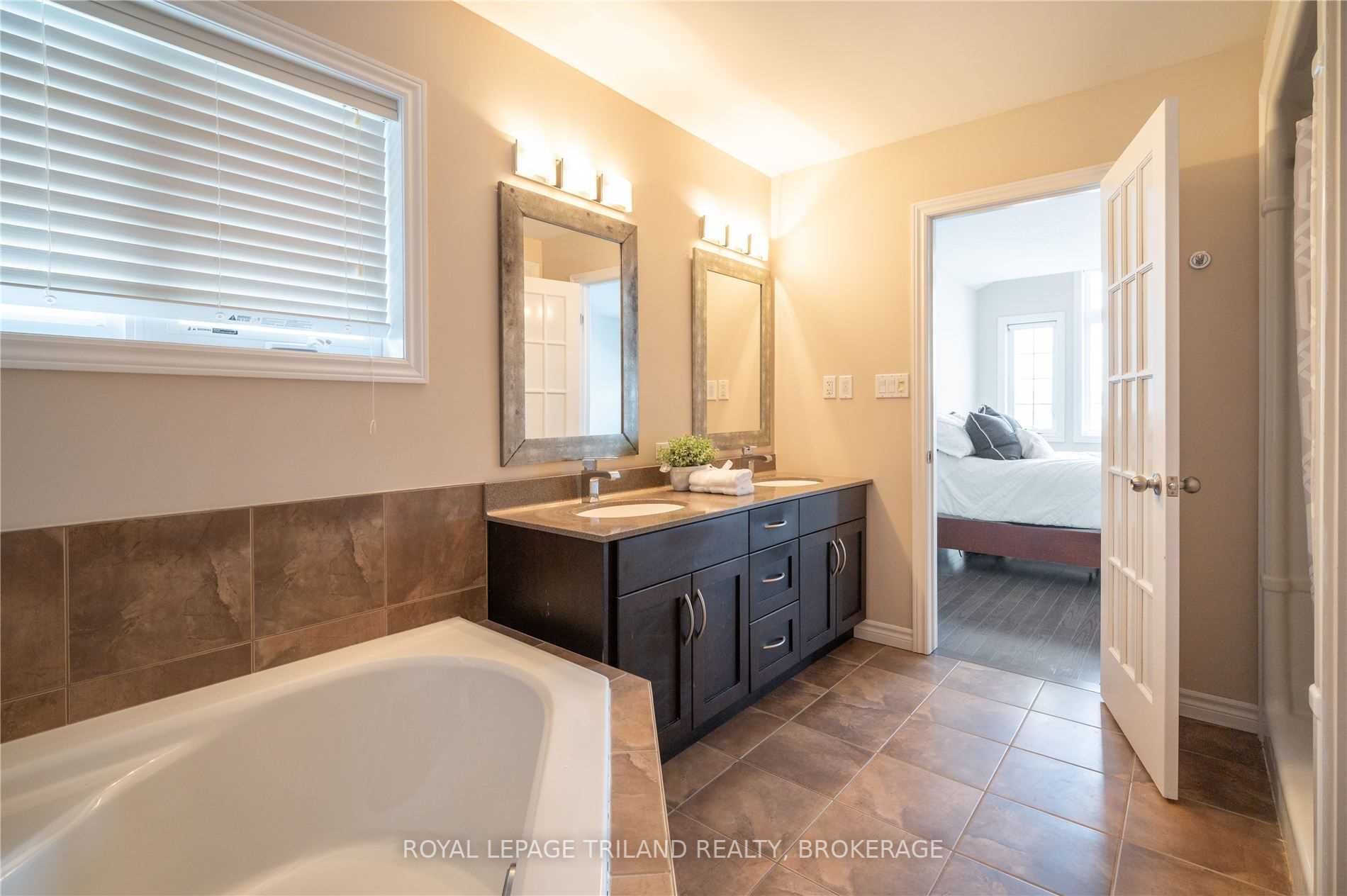 12 Kingfisher Crt