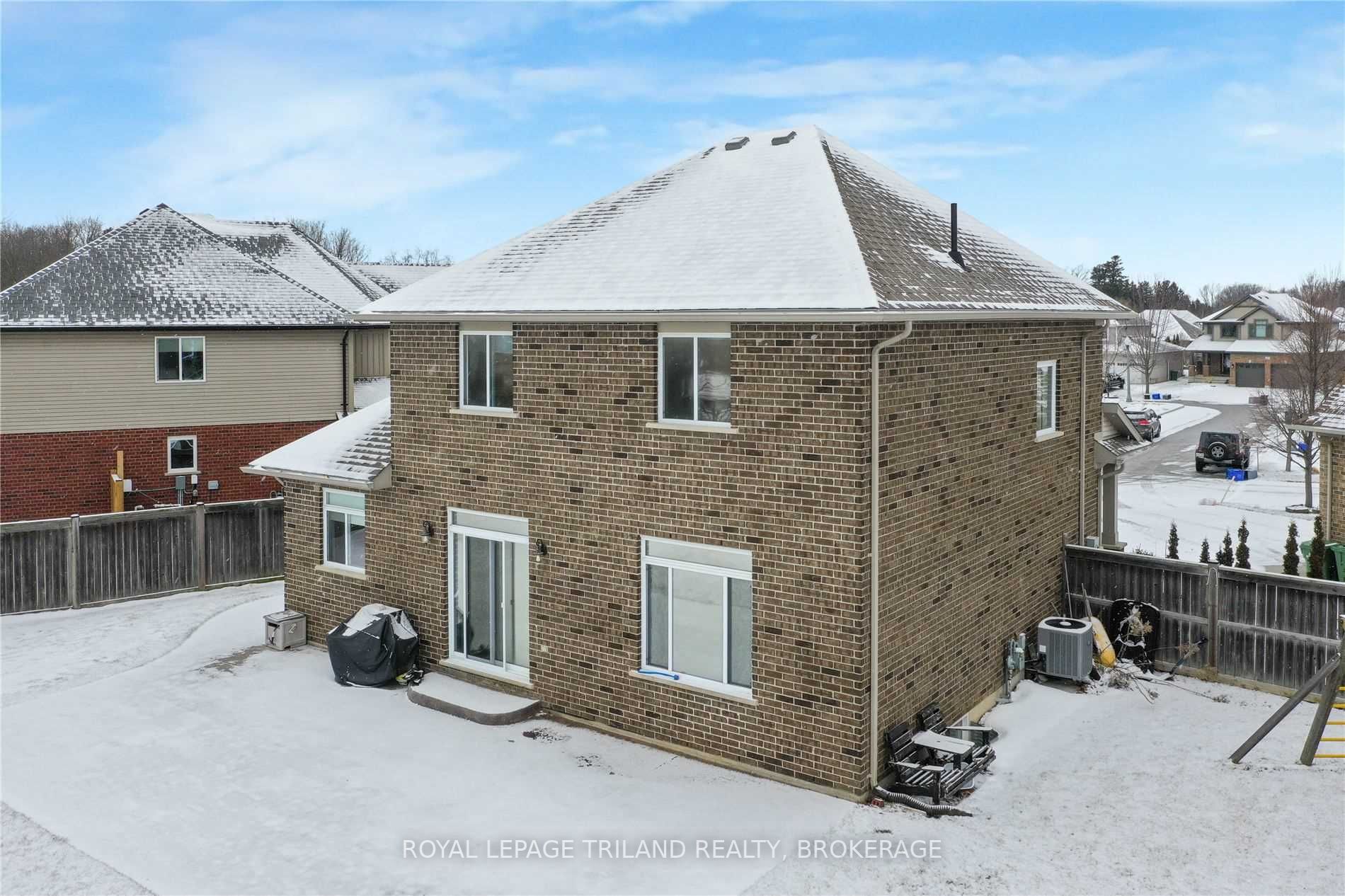 12 Kingfisher Crt