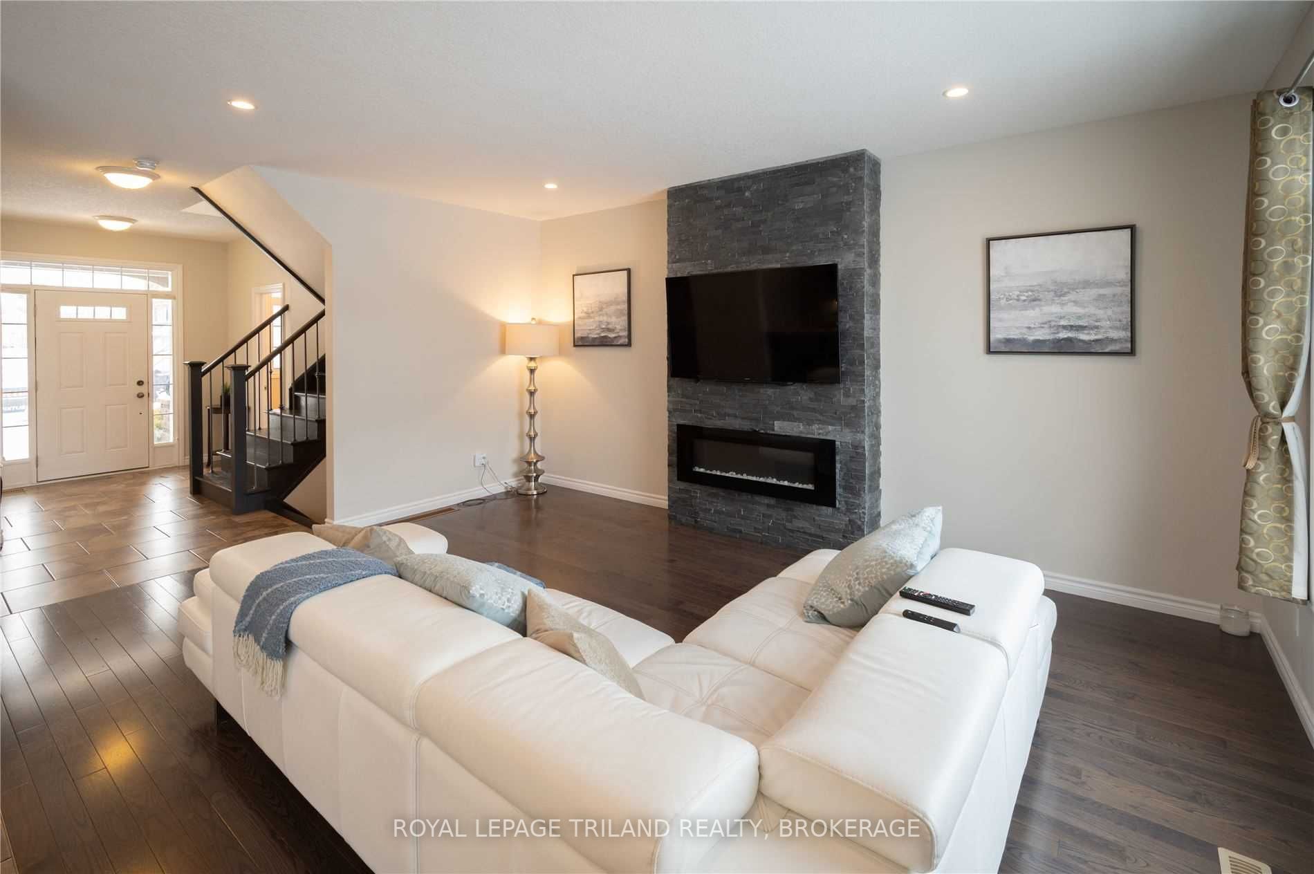 12 Kingfisher Crt