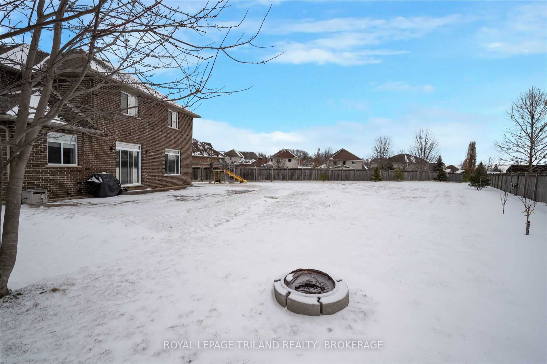 12 Kingfisher Crt