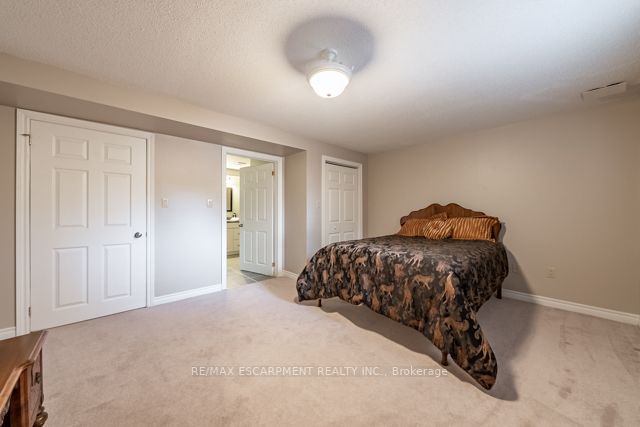 44 Vintners Lane