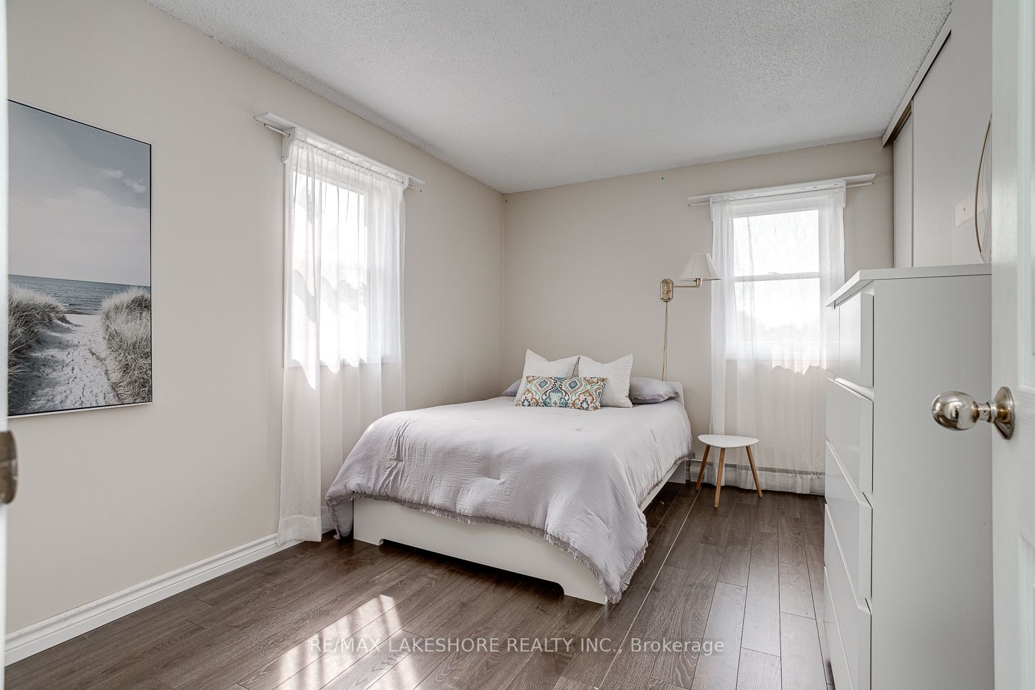 42 Coverdale Ave