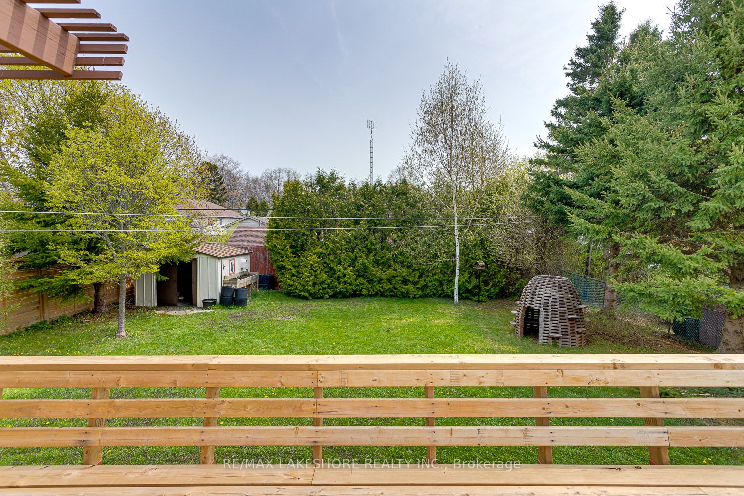 42 Coverdale Ave