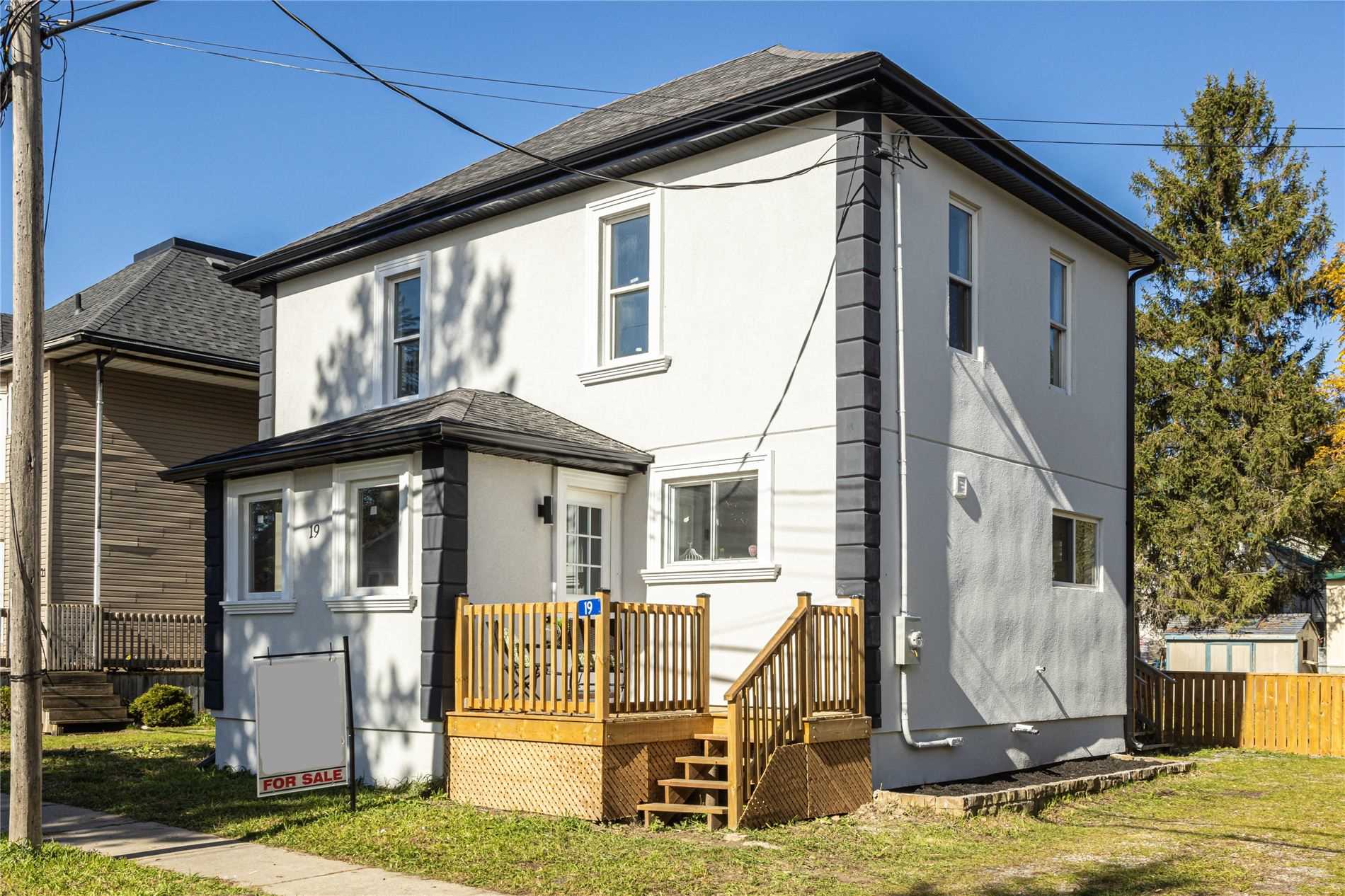19 Gilbert St