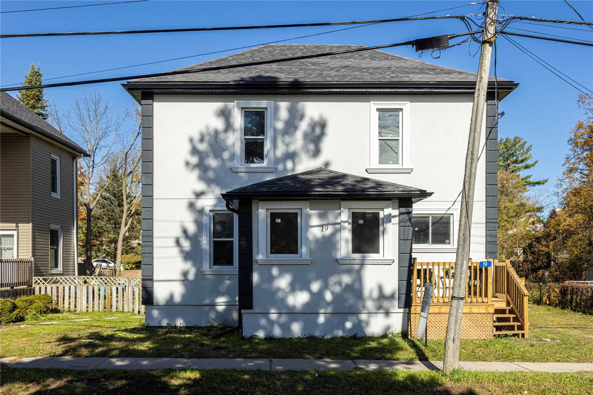 19 Gilbert St