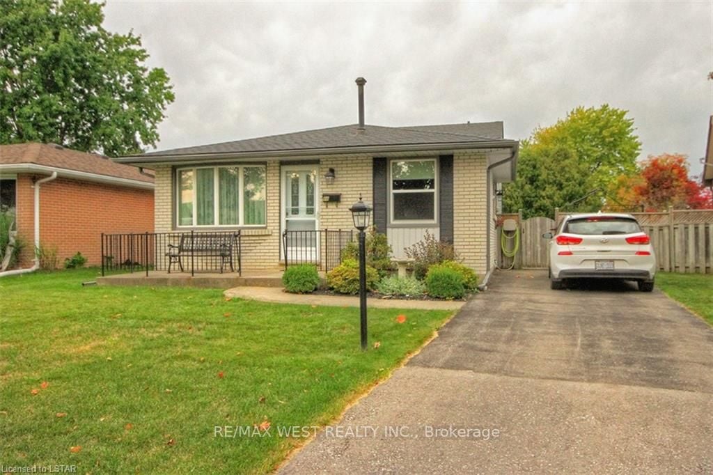 86 Jena Cres