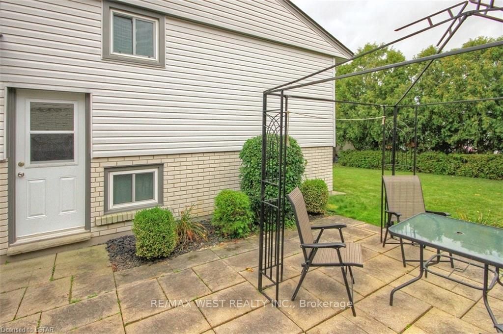 86 Jena Cres