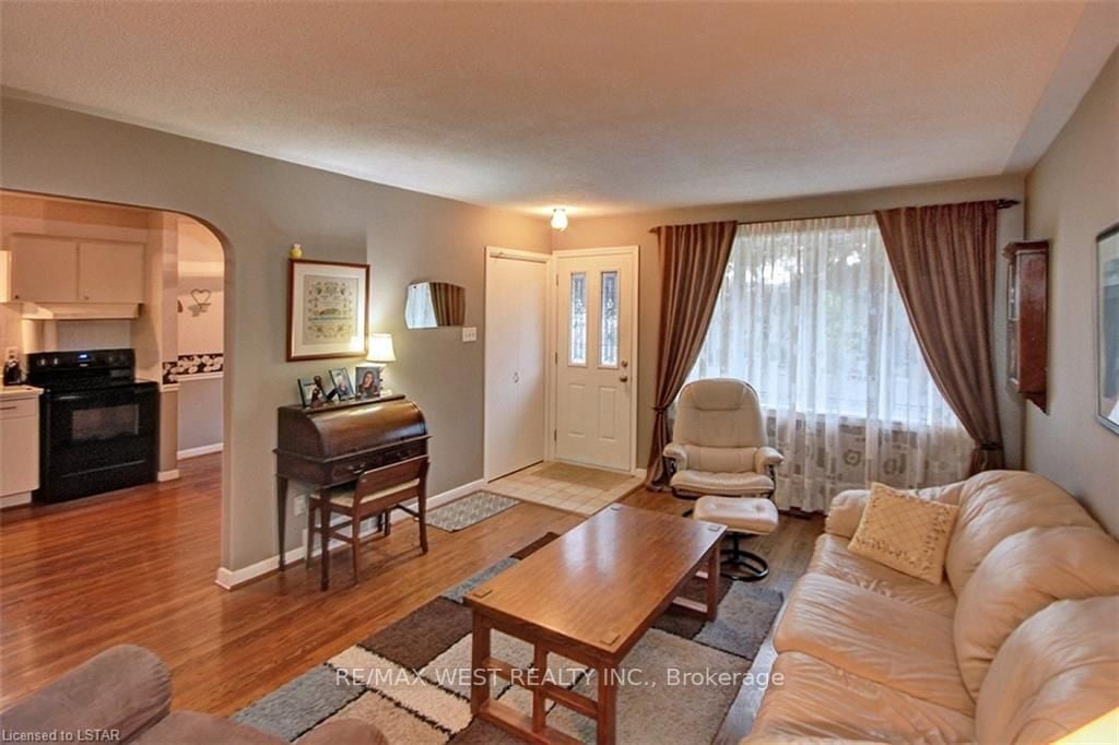 86 Jena Cres