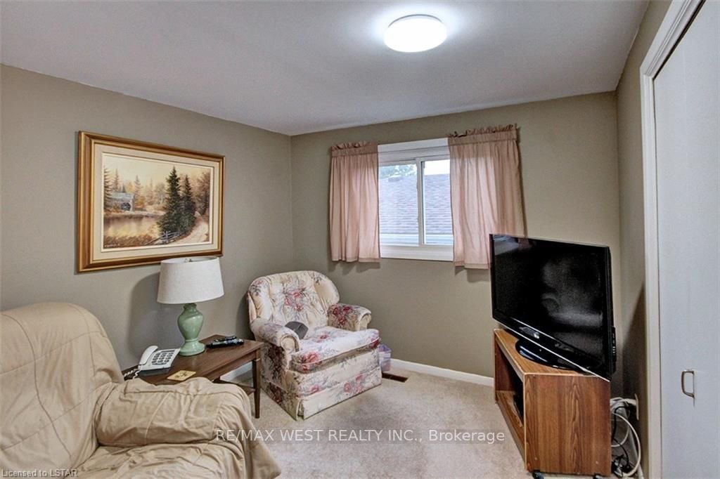 86 Jena Cres