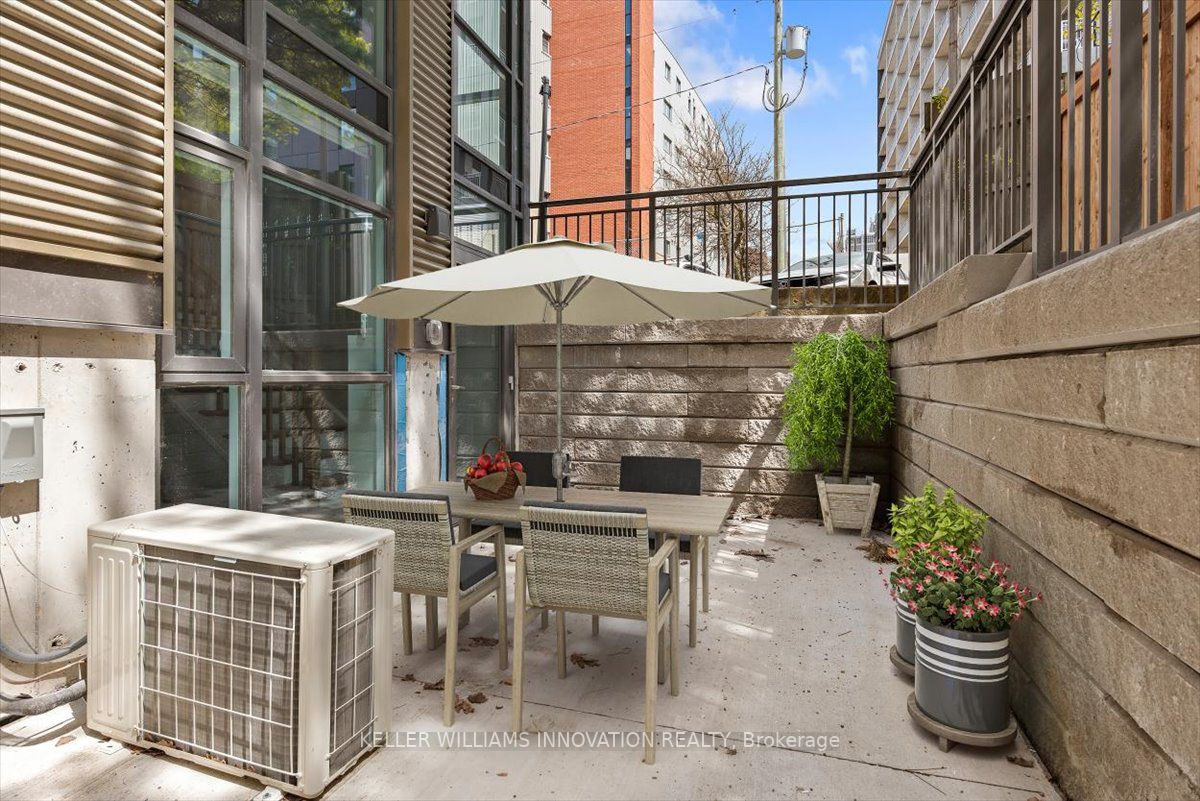 51 David St, #101
