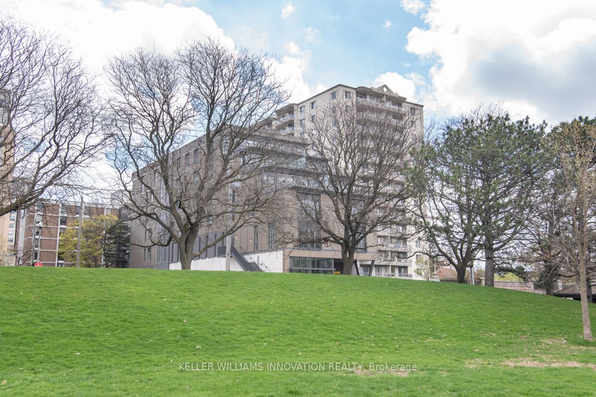 51 David St, #101