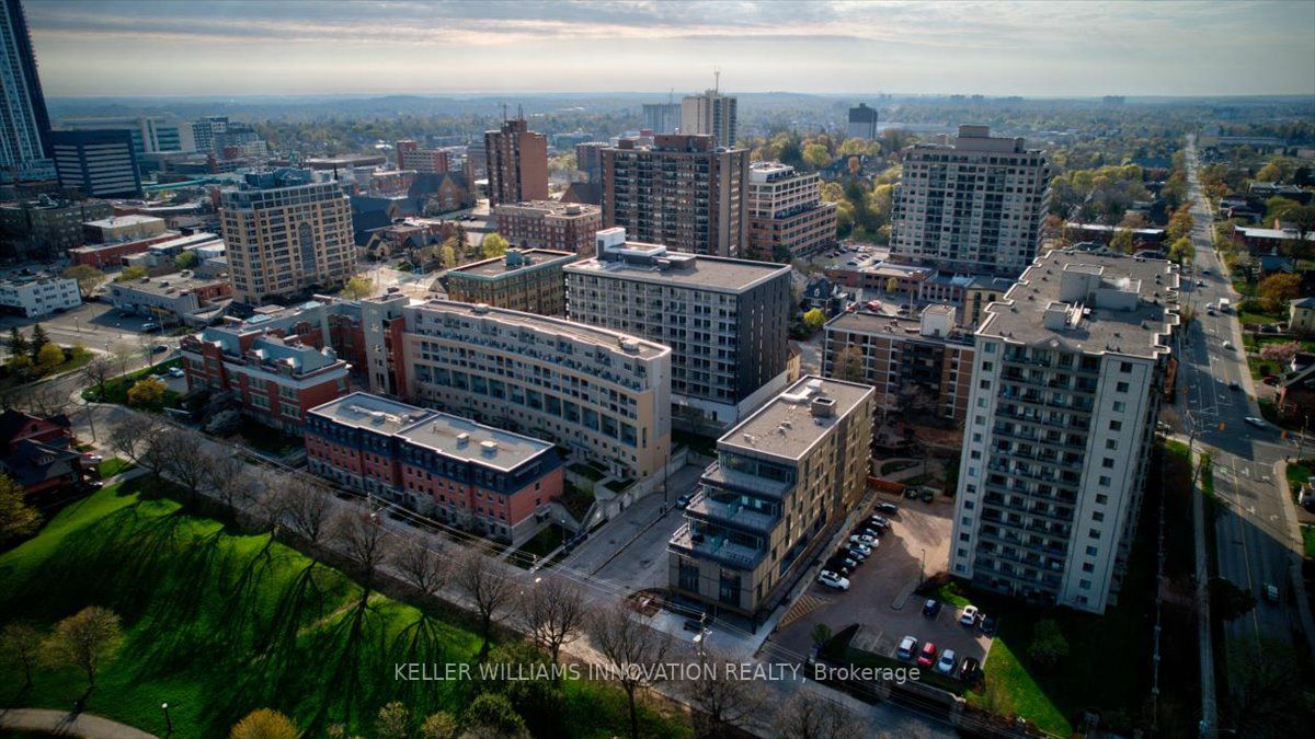 51 David St, #101