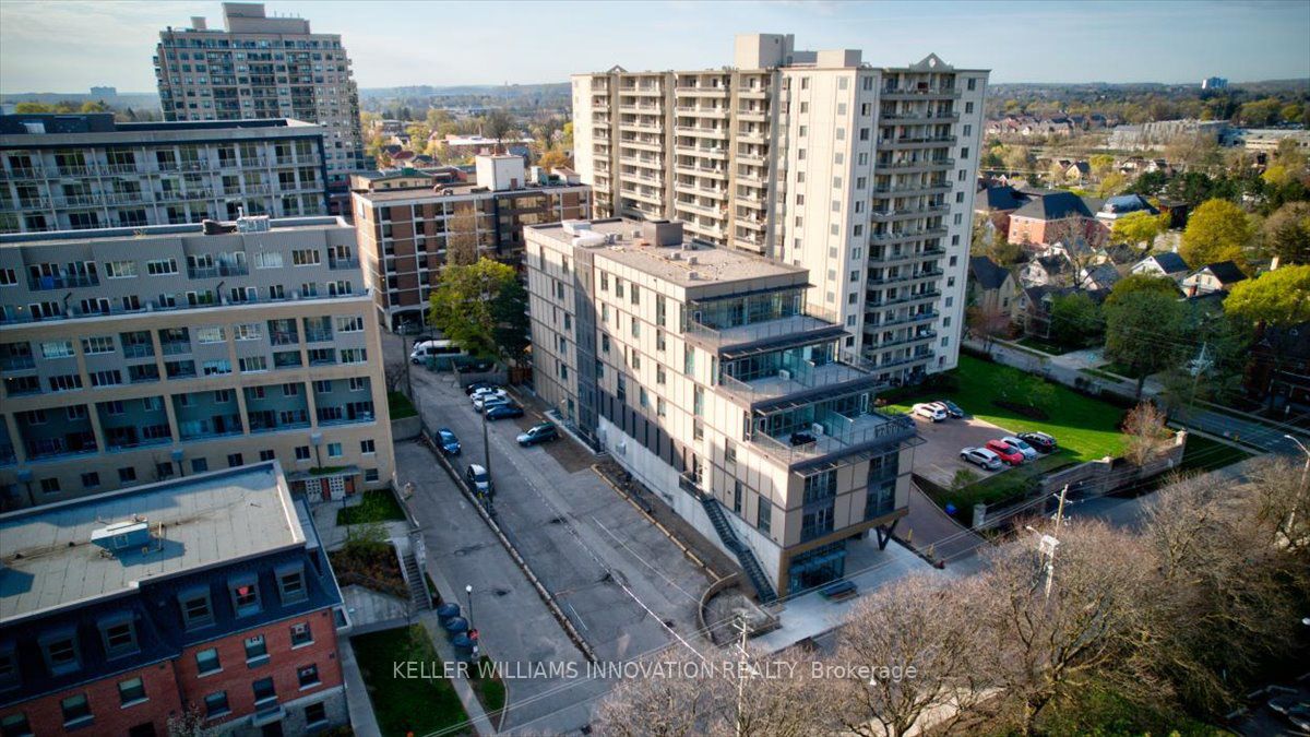51 David St, #101