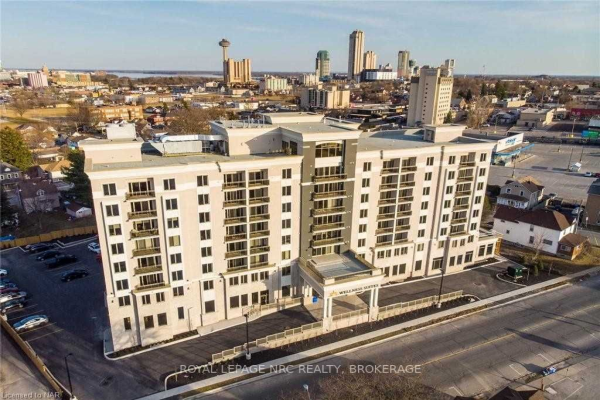 5698 Main St, Niagara Falls