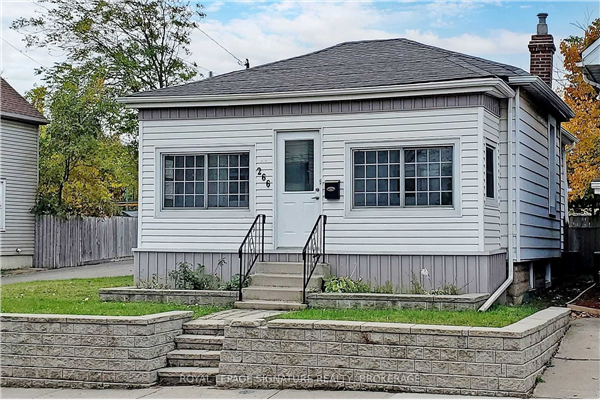 266 Beach Rd, Hamilton