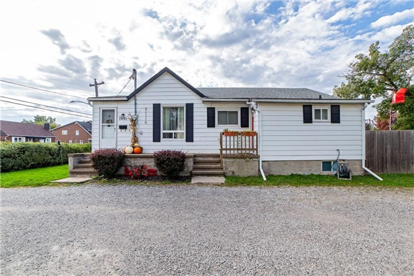 7801 Woodbine St, Niagara Falls