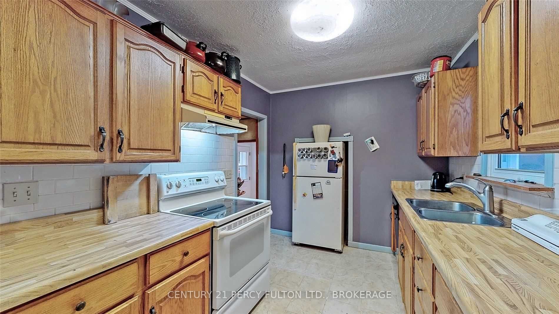 308142 Hockley Rd