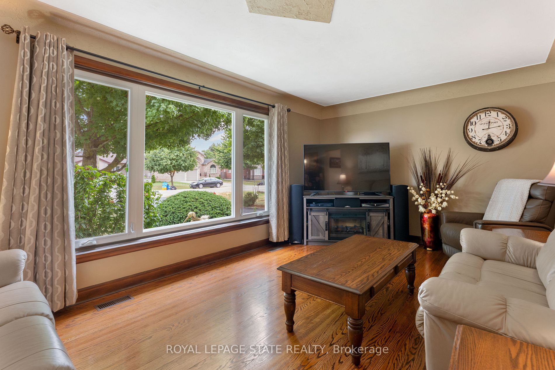 41 Leckie Ave