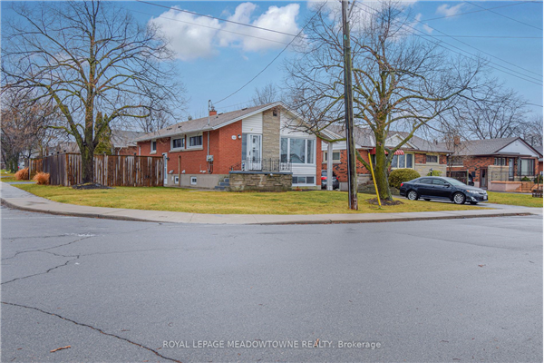 112 Burkholder Dr, Hamilton