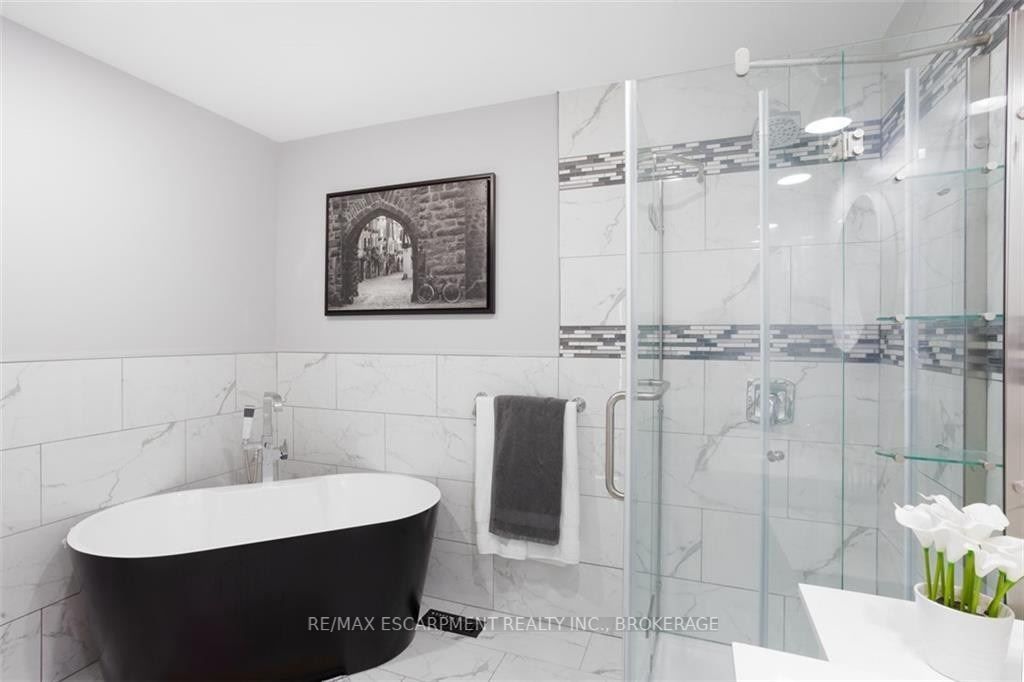 Listing X5984233 - Large Photo # 18